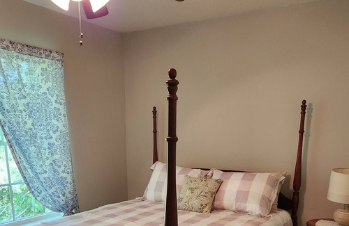 Fletcher House | Great Location! Clean, Comfortable, Townhouse