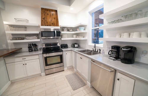 Fish Creek House | Great Location! Close to downtown Fish Creek and Peninsula State Park