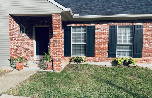 Shreveport House | Great location close to Long Lake, Provenance, Southern Trace, Ellerbe Rd. area