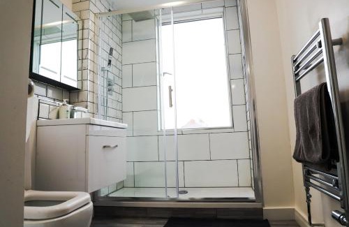 Forest Hill Apartment | Great location, direct links to London Bridge!
