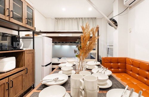 Motomatchi Apartment | Great location for sightseeing 8 minutes walk to Namba Maximum 12 people available IM5 - Ikemune Building 5F/Osaka Ōsaka