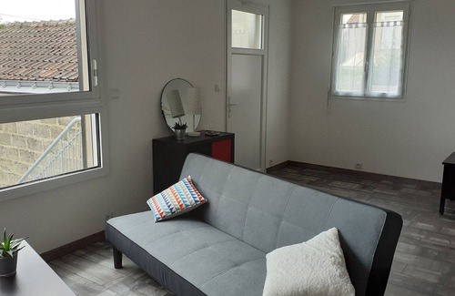 Le Mans Apartment | Great location for this bright and quiet DUPLEX