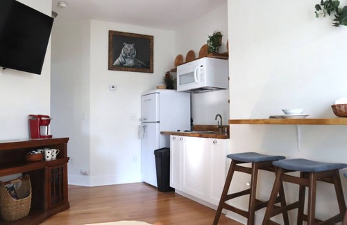 St. Augustine House | Great Location! Free Parking + Pet Friendly!
