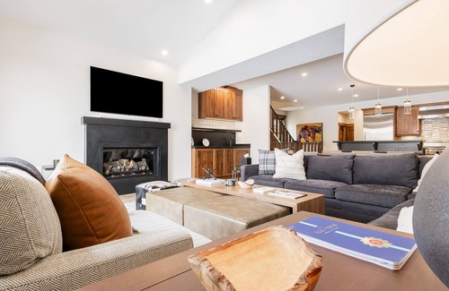 North Park City House | Great Location Near Resorts, Shops, Restaurants, Golf & More! Park City Old Town 1261