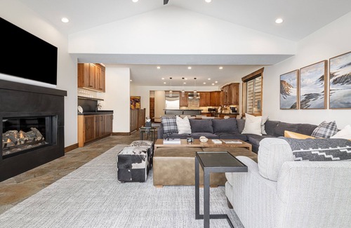North Park City House | Great Location Near Resorts, Shops, Restaurants, Golf & More! Park City Old Town 1261