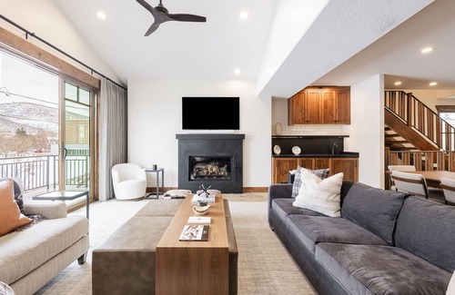 North Park City House | Great Location Near Resorts, Shops, Restaurants, Golf & More! Park City Old Town 1261