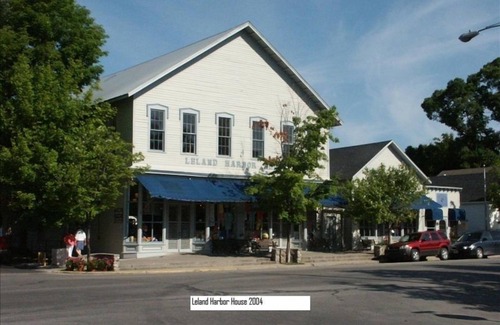 Leland Apartment | Great Location Next to Fishtown in Leland