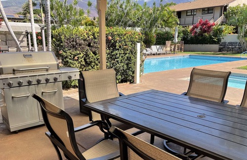 Historic Lahaina Front Street Condo | Great Location & Reviews, Quiet, Clean Updated, A/C, Wifi, Grill