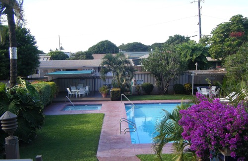 Historic Lahaina Front Street Condo | Great Location & Reviews, Quiet, Clean Updated, A/C, Wifi, Grill