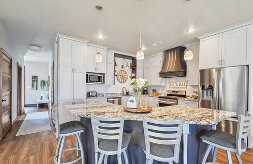 Sister Bay House | Great location! Steps from downtown! New luxury 3 Bedroom 2 1/2 Bath Condo.