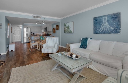 Seagrove Beach Condo | Great Location ~ Seagrove Beach ~ Heated Pool ~ Seasonal Beach Chairs
