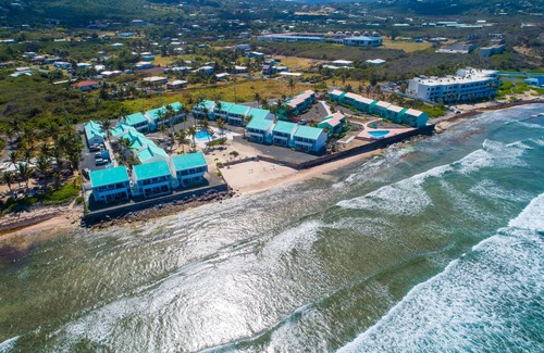 La Grande Princesse Condo | GREAT Mid Island Location, North Shore, Beachfront, close to EVERYTHING !