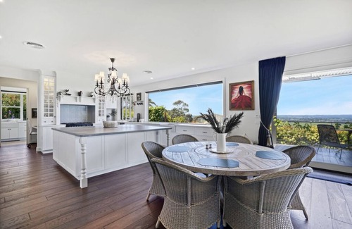 Mount Eliza House | Great Mountain and sea view house