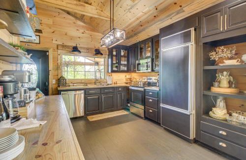 Jasper House | Great Outdoor Space Margys Farmhouse in Jasper