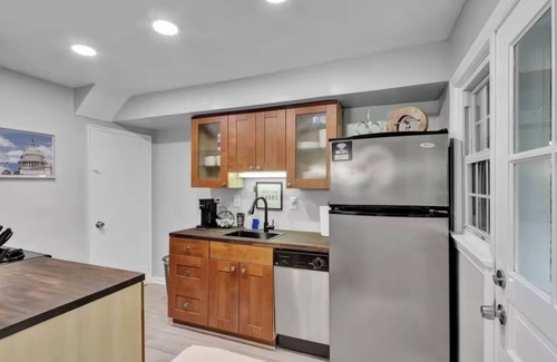 Potomac West House | Great place to stay in Alexandria, close to Metro and free parking