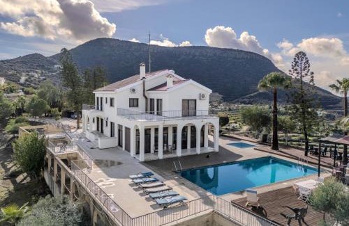 Foinikaria Villa | Great property - amazing views
