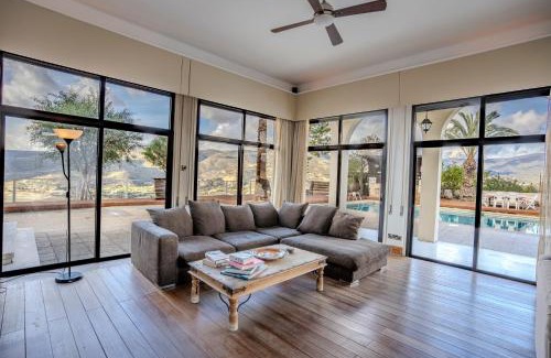 Foinikaria Villa | Great property - amazing views