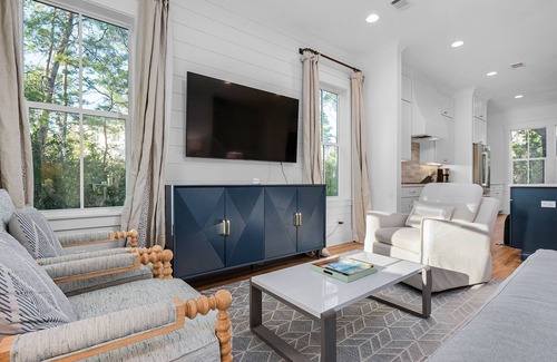 Lakeside at Blue Mountain Beach House | Great Rates! Golf Cart, Bikes, & Pet Friendly 🐶 Luxury in BMB