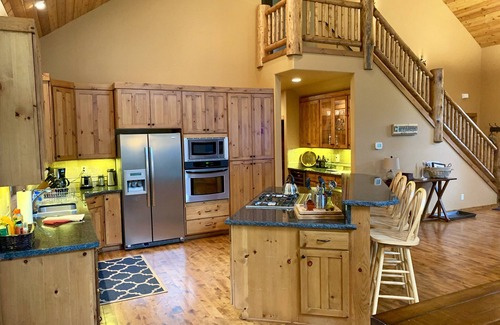 Three Rivers House | Great River Front Vacation Home in Sunriver with Hot Tub! Pet Friendly DCCA#1432