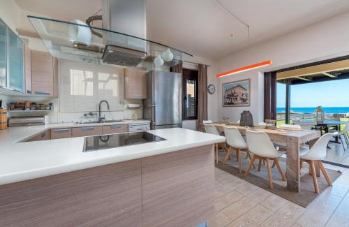 Gennadi Villa | Great Sand Villa