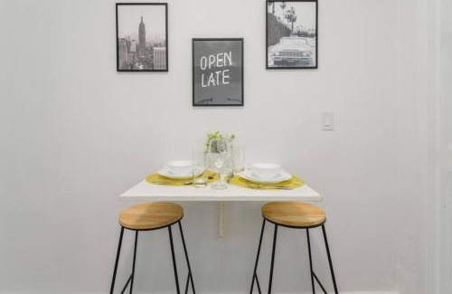 Northeast Miami Apartment | Great Studio Residence 15 min from the beach