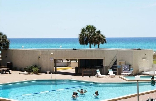 Panama City Beach Apartment | Great Summer Rates Rates! Beach Chairs