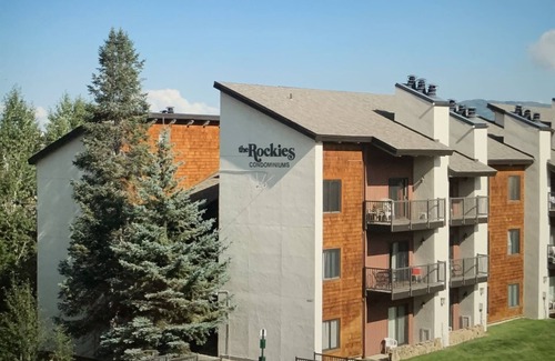 Steamboat Springs Condo | Great Summer Rates at this perfectly located condo with pool and hot tubs!