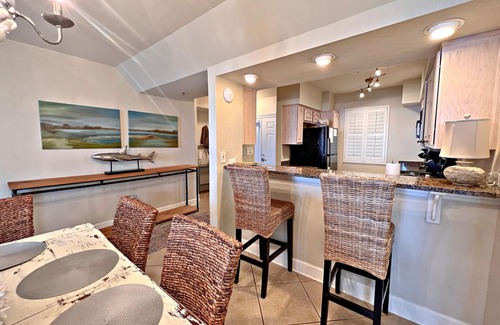 Orange Beach East Condo | Great time for a Getaway! Time to kick back and put your toes in the sand. 🏖️