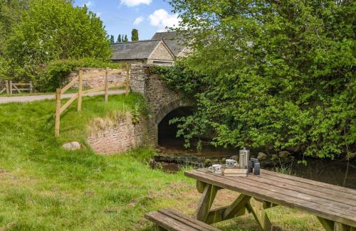 Abergavenny House | Great Tre-Rhew Farm