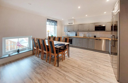 Bastad Apartment | Great vacation apartment right in the center of Båstad.