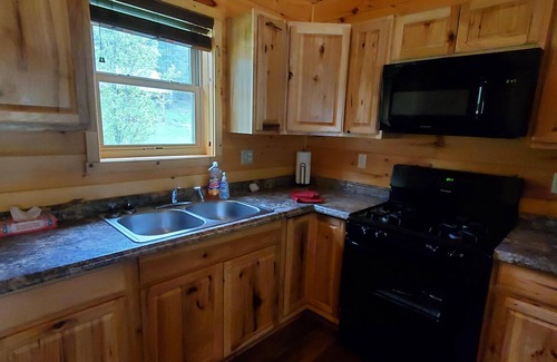 Wellsboro Cabin | Great Valley Cabin 4 - Comfortable Cabin Retreat in the Heart of the PA Wilds