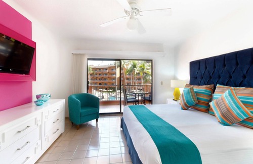 South Hotel Zone Resort | Great Value! 2BR/3BA Sleeps 6 Spring Break