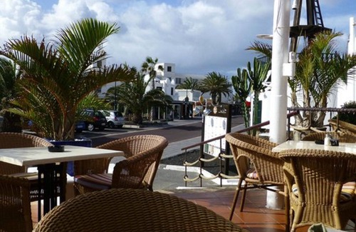 Costa Teguise Villa | Great value 5* rated property with FREE Wi-Fi & 25% Booking Deposit