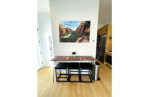 Hurricane House | Great Value! Comfy Classy Casita! Kitchen & W/D