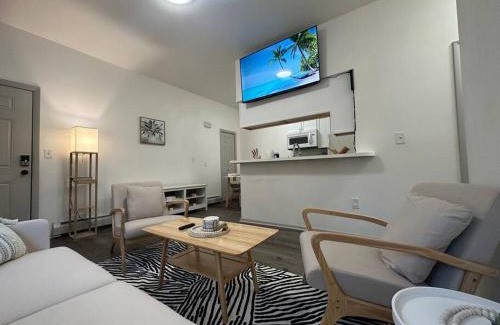 Rotterdam Apartment | GREAT VALUE Luxe Style Queen Beds WD Parking