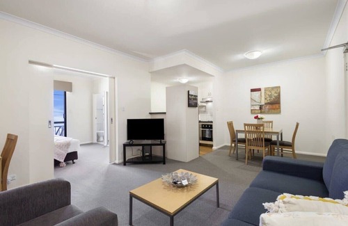 Northbridge Apartment | Great-value Northbridge Apt - Near RAC Arena