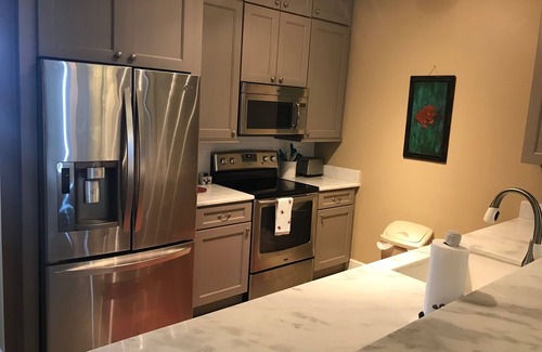 Orange Beach Condo | Great views! Close to restaurants. Summer dates still available!