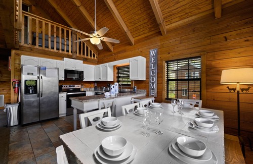 Pigeon Forge Cabin | Great Views! Firepit, Pool Table & arcade , Hot Tub, 1 Mile from Downtown