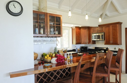 Estate Caneel Bay House | Great Views, Reviews, and cool breezes. Boarders Nat Park access to hiking trail