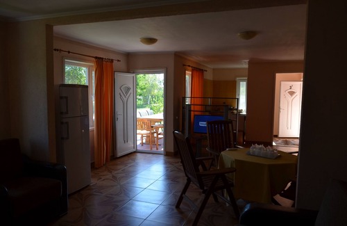 Mamaia-Sat Villa | Great villa near sea,Mamaia North-center area, with 2 pools, parking, grill.