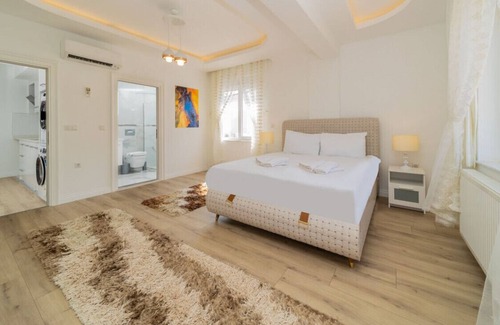 Kepez Apartment | Great Villa with Pool Hammam and Sauna in Antalya