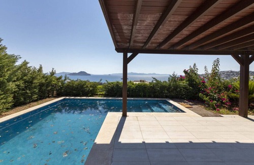 Kadıkale Villa | Great Villa with Private Pool in Bodrum near Beach