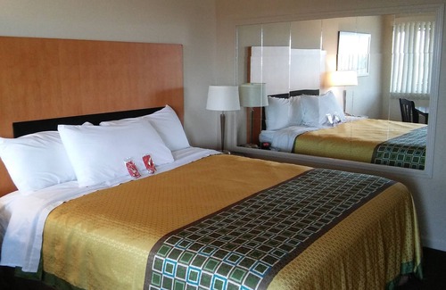 Grandview Plaza Hotel | Great Western Inn Suites