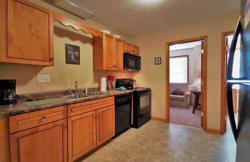 Snowshoe House | ❤️Great WiFi. Beautiful Home for a Ski Getaway. 15% off of ski rentals