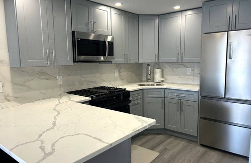 Seaside Heights Condo | Great Winter Rental pricing Re-Model Fantastic 2-Bdrm. King bed!