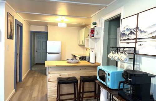 Stockade Historic District Apartment | Grecian Downtown Apartment