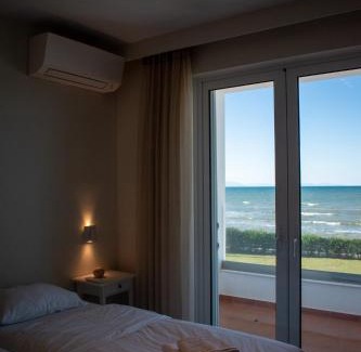 Andravida-Kyllini Villa | Greek Villas Justine View Beach