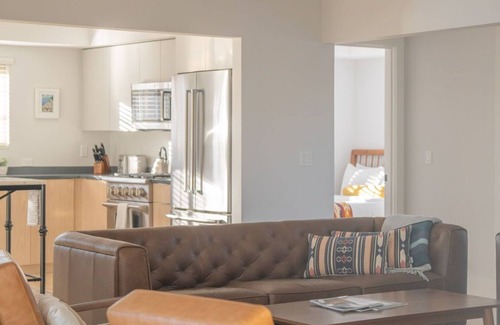 Bend House | Greeley Villa: Salt Water Hot Tub, Sauna, Steps to Downtown.