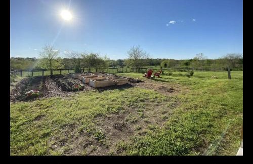 Rolla House | Green Acres Farmhouse Fugitive Beach/Military/MS&T