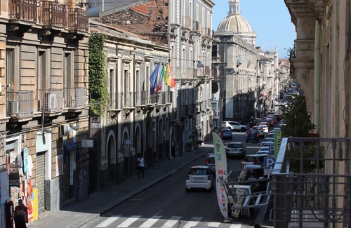 Old Town Apartment | Green Apartment Catania